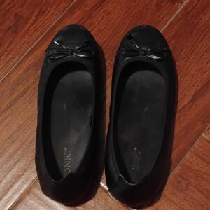 Vionic Women's Black Flats with Bow Accent